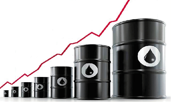 Daily Output of American Oil Close to 12 Million Barrels